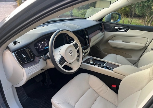 Volvo XC 60 cena 235500 przebieg: 12800, rok produkcji 2022 z Parczew małe 79